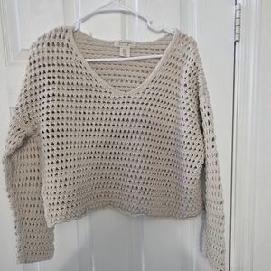 Jessica Simpson Beige V-Neck Sweater